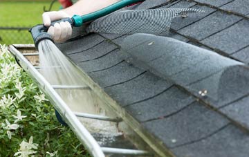 Punnetts Town gutter cleaning costs